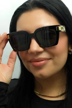 Gucci Sunglasses GG1689S 001 Black with Gold Grey