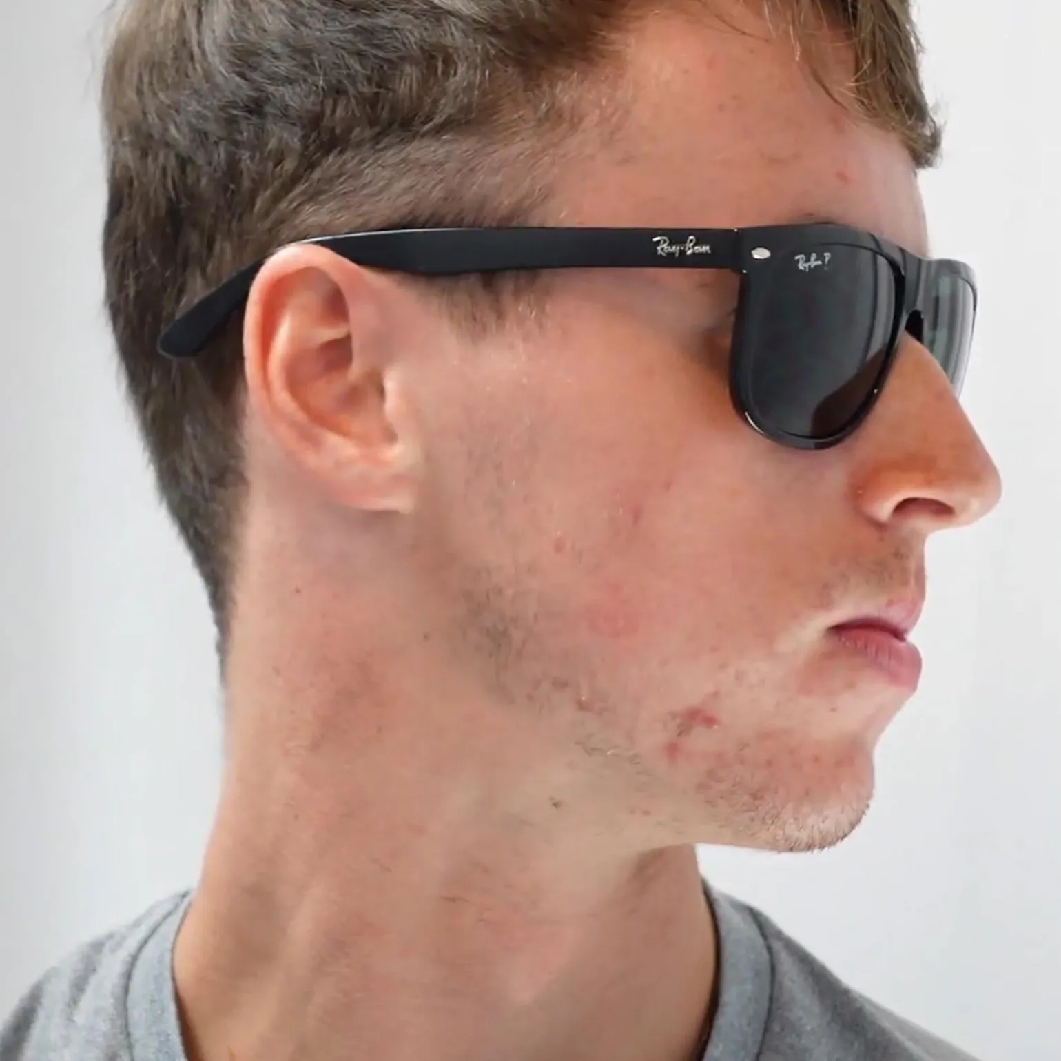 Ray-Ban Sunglasses 4147 Black Green Polarized 601/58